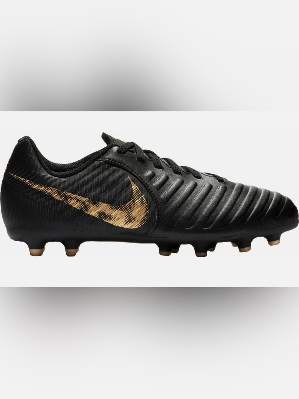 Nike Jr. Tiempo Legend 7 Club FG Soccer Cleats